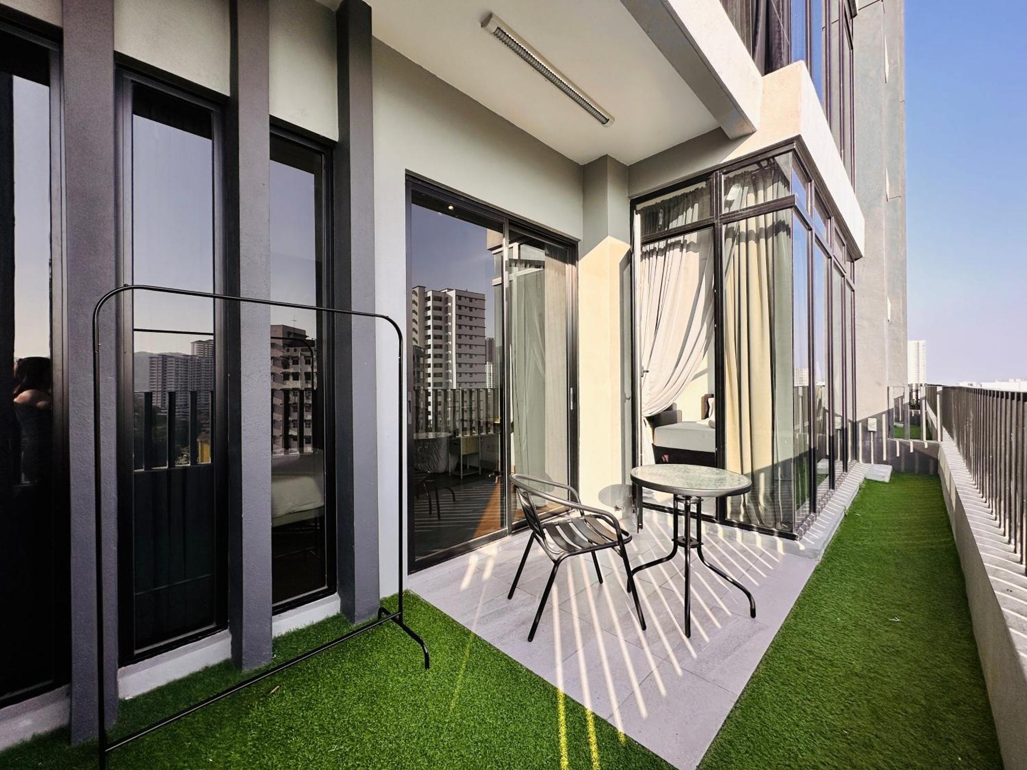 New Georgetown Instagramable 2Br Homestay For 10Pax 无敌美景两房民宿 Beacon Executive Suite Exterior foto